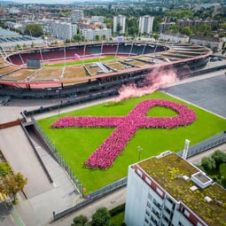 PINK RIBBON CHARITY WALK, Stadion Letzigrund Zürich