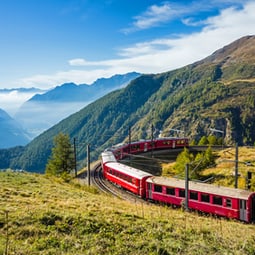 Ein Besuch im Engadin lohnt sich auch im Sommer