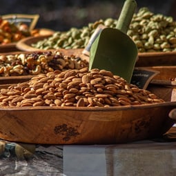 Getrocknete Früchte und Nüsse