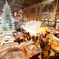 Es weihnachtet sehr - zur Einstimmung geht's auf den Markt. Bei schlechtem Wetter darf's auch der im Zürcher Hauptbahnhof sein.