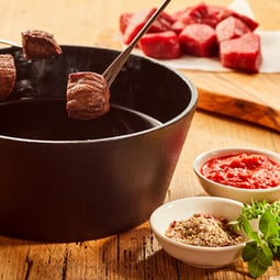 Leckere Saucen als Geschenk zum Fondue