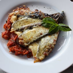 Gefüllte Aubergine