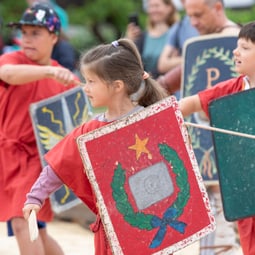 Römerfest Augusta-Raurica – Konzentriertes Proben in der Glatiatorenschule