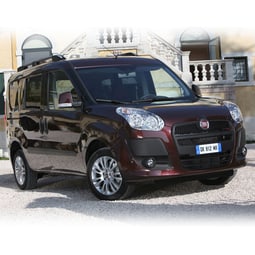 Kirchlich hoch: Der Fiat Doblo