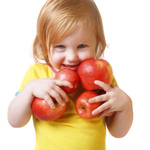 Äpfel sind gesund. Aber was ist zu tun, wenn Ihr Kind Früchte und Gemüse nicht mag? 