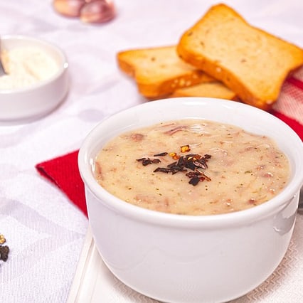 Käse in der Suppe - das schmeckt. 