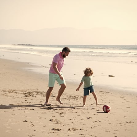 Beach-Soccer ist mal eine Abwechslung.