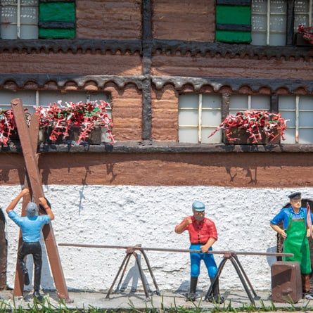 kleines Bauernhaus mit Arbeitern