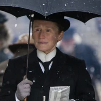 Unscheinbar und einsam: Albert Nobbs, meisterhaft gespielt von Glenn Close.