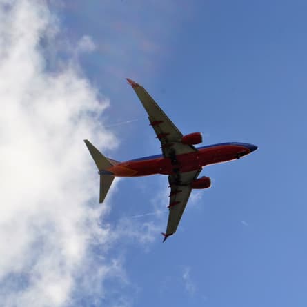 Flugzeug im Himmel